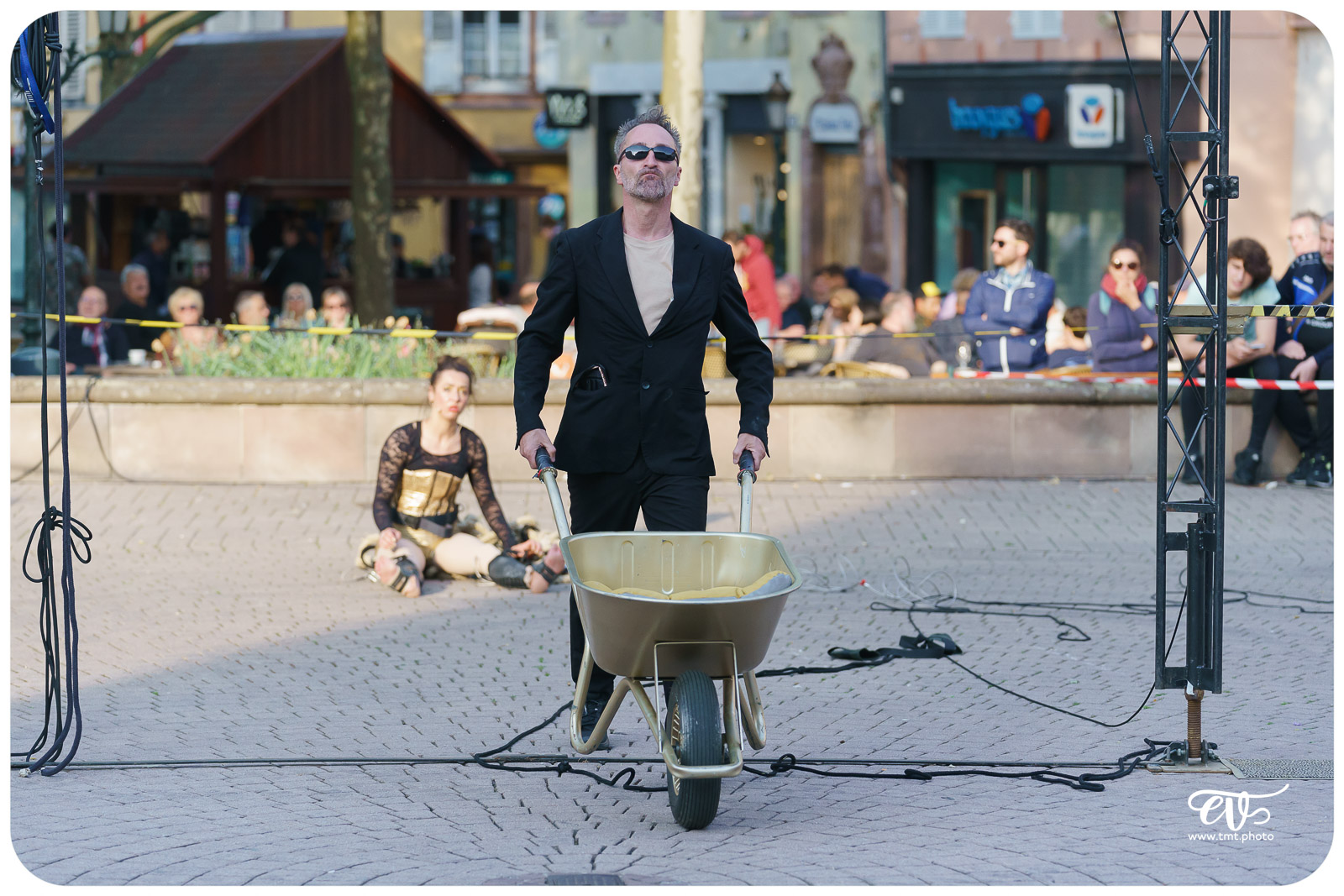 TO BEE QUEEN (CIE LADY COCKTAIL)